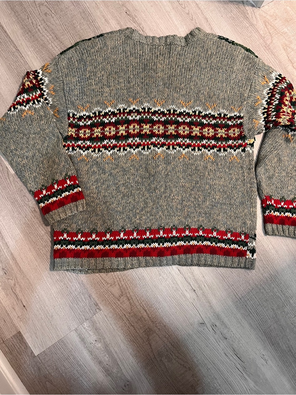 Vintage Tiara Christmas sweater - Picture 5 of 5
